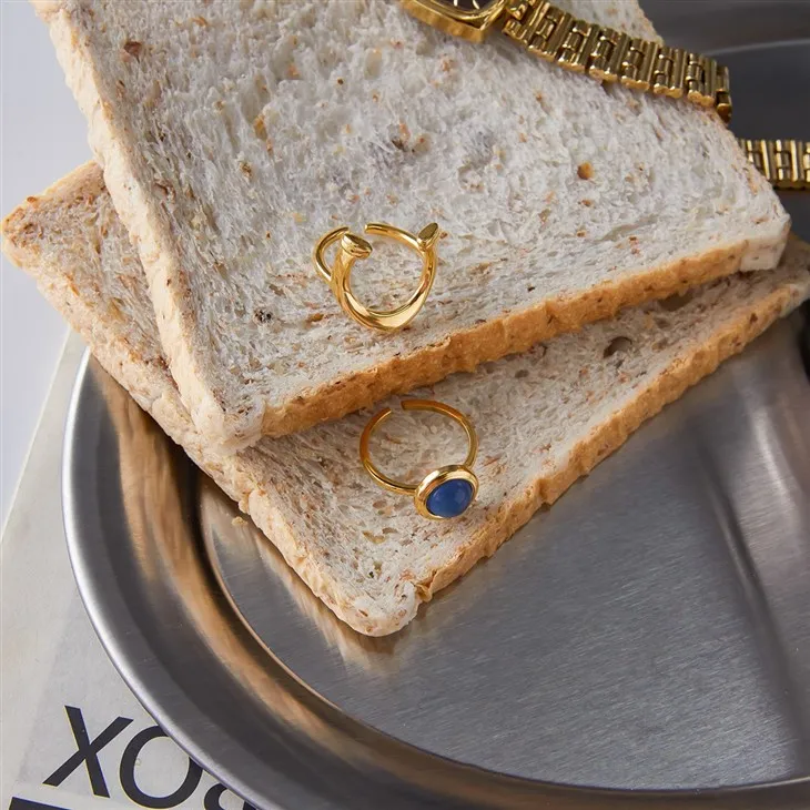 Blue Resin Stainless Steel Horseshoe Ring factory