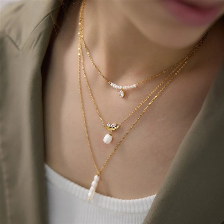 Crescent Moon CZ Pearl Necklace suppliers