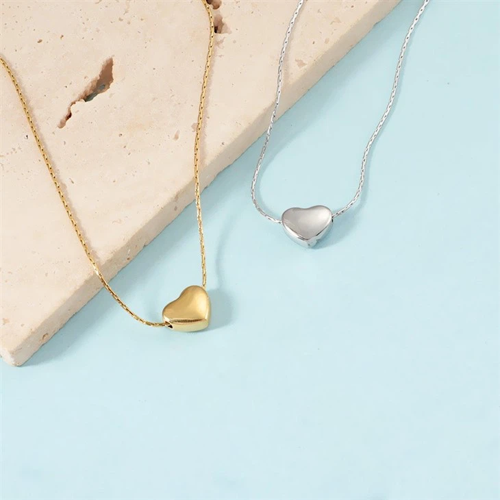 Dainty Heart Chain Necklace