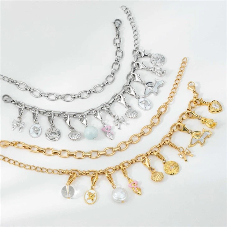 Gold Plated Oval Link Charm Bracelet suppliers