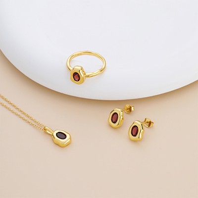 Why 925 Sterling Silver Is Surprisingly Resistant to Tarnish