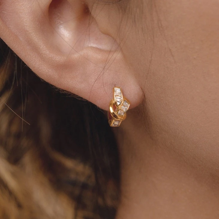Interlocked Baguette Huggie Earring factory