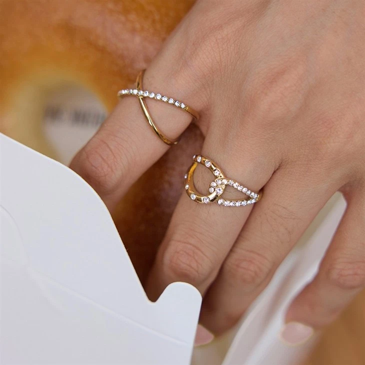 Interlocked Double‑Loop Ring factory