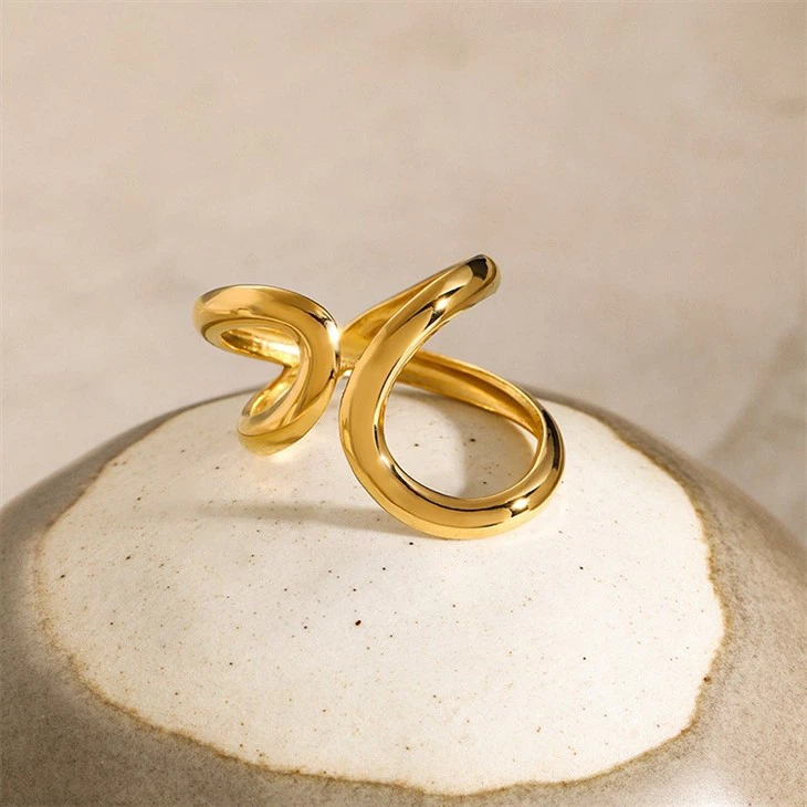 Irregular Stainless Steel Bow Ring