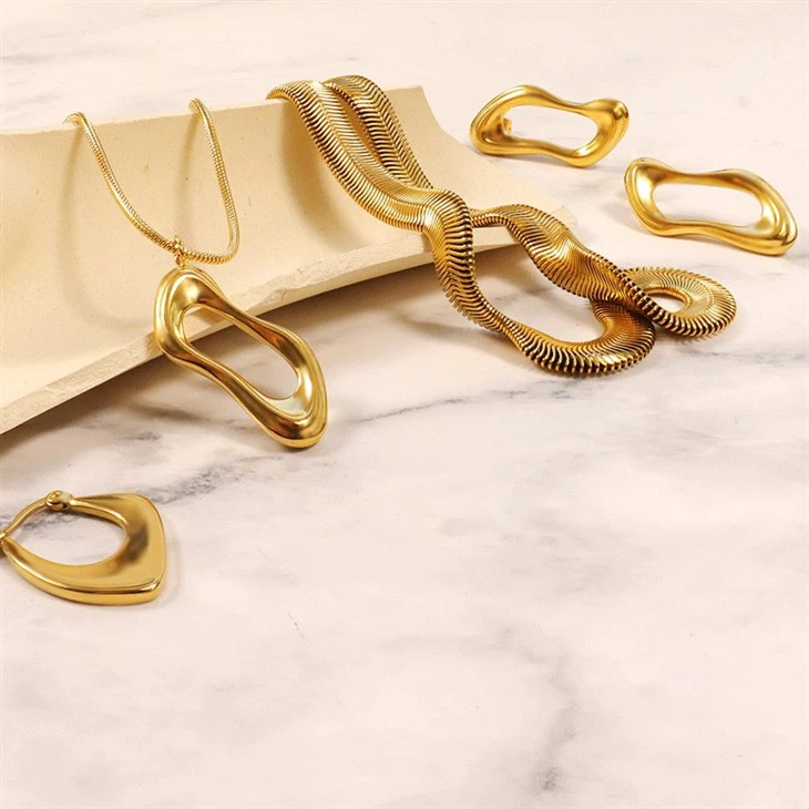 wholesale stainless steel necklaces