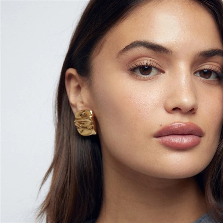Molten Textured Statement Stud Earrings suppliers