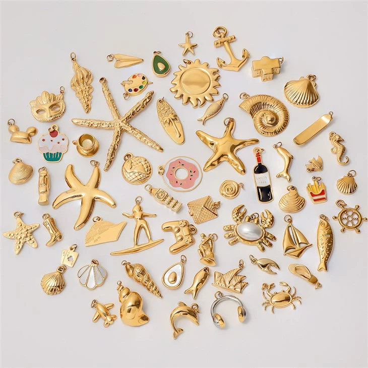 Multi Charm Necklace suppliers