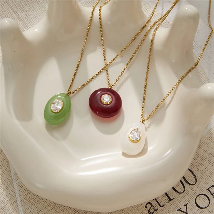 Oval Resin CZ Necklace manufacturers