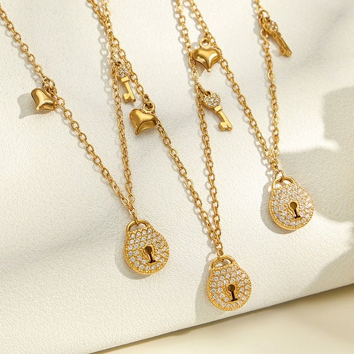 Padlock Heart Key Necklace high quality