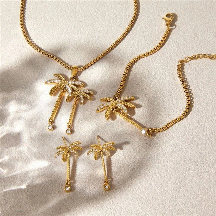 Palm Tree Charm Bracelet high quality