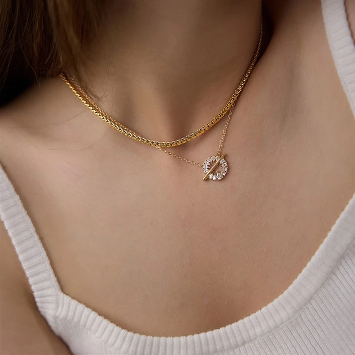 Round Bar Design Teardrop CZ Pendant Necklace