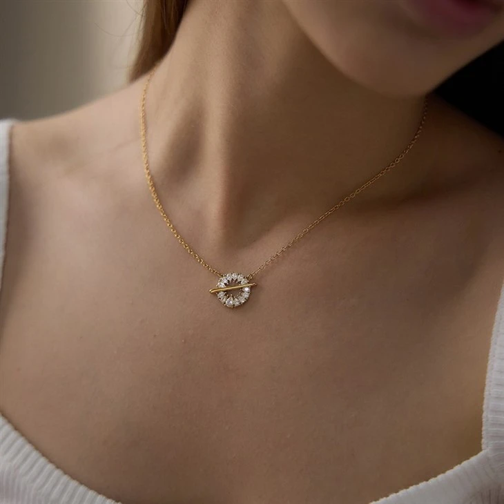 Round Bar Design Teardrop CZ Pendant Necklace high quality