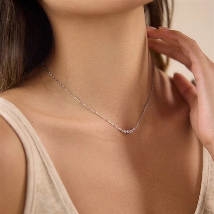 Round CZ Row Pendant Necklace factory