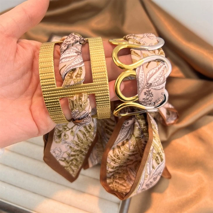 Scarf Horsebit Cuff Bangle suppliers