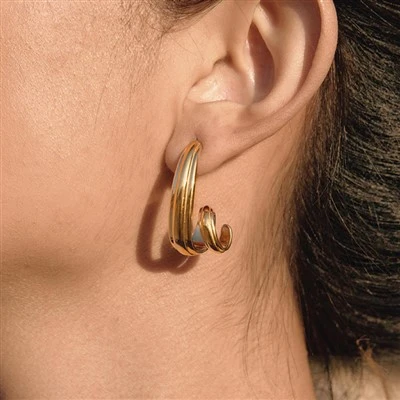Minimal Spiral Hoops
