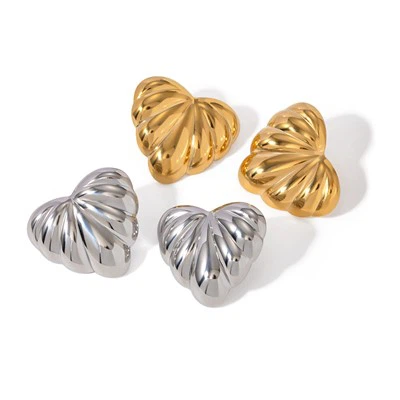 Puffs Heart Earring