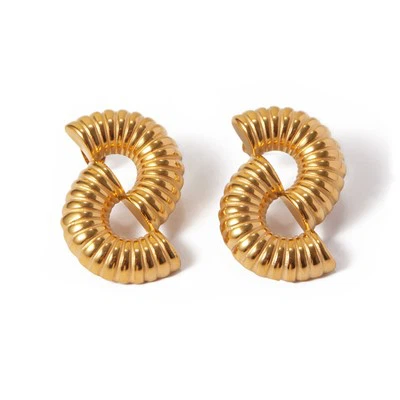 Ribbed Bread Earring