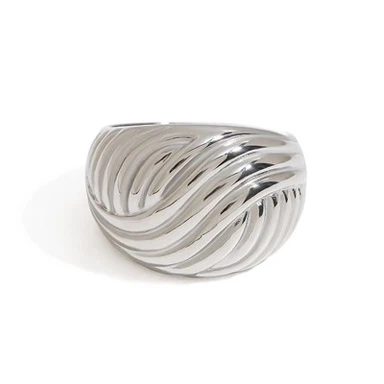 Ribbed Dome Ring