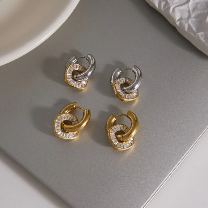 Square Baguette Huggie Earring factory