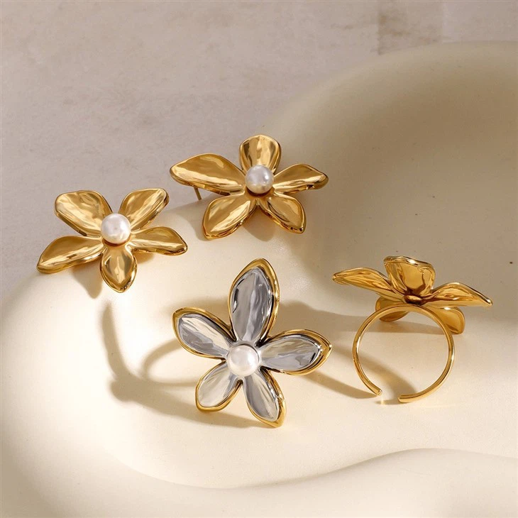 Stainless Steel Flower Ring And Earring