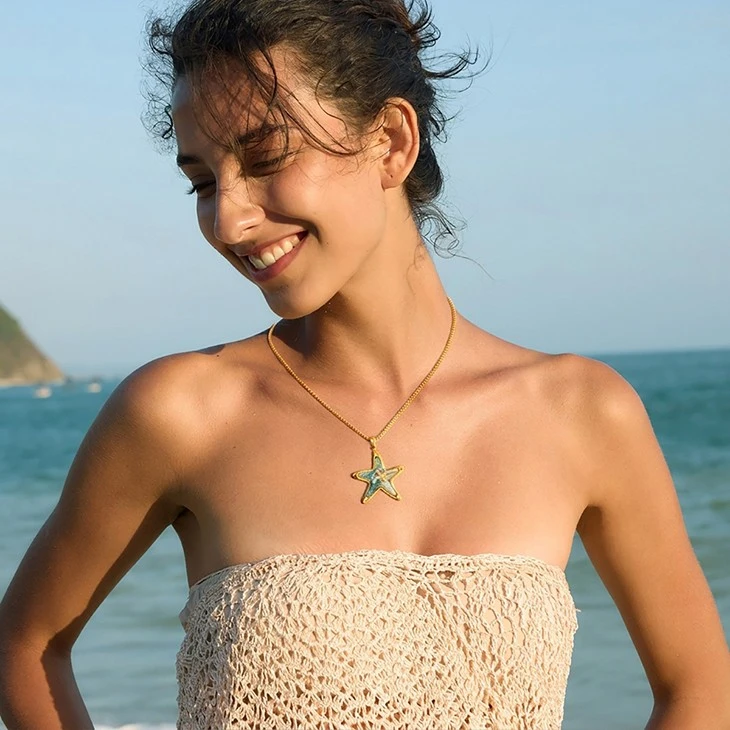 Starfish Resin Pendant Necklace suppliers