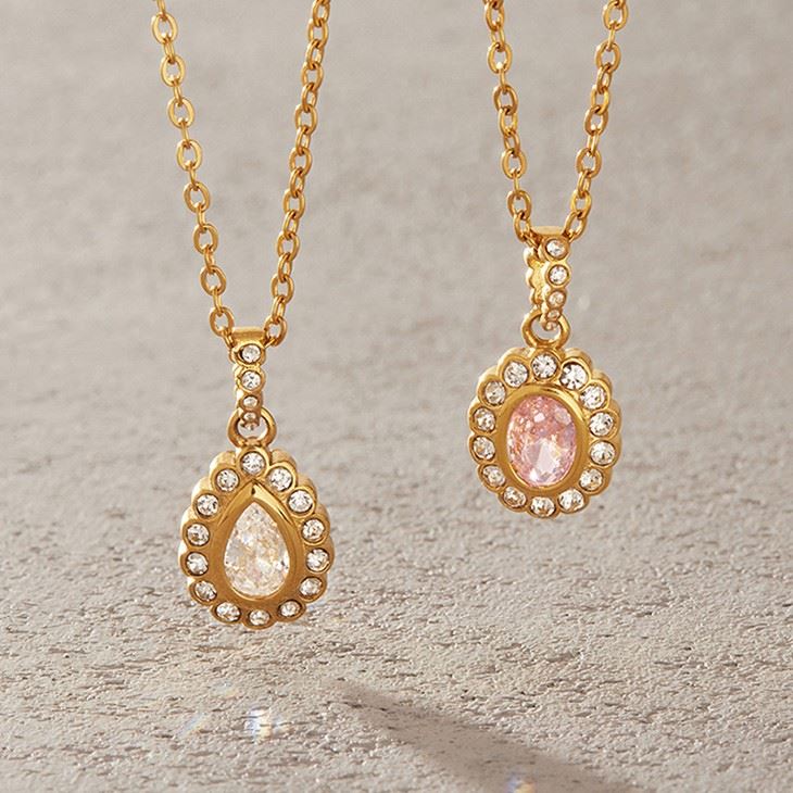 Teardrop CZ Pendant Necklace manufacturers