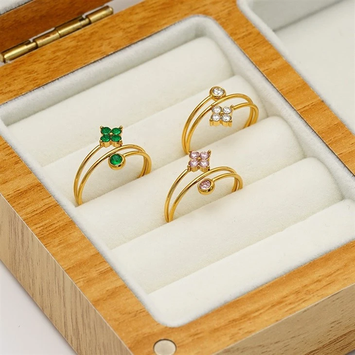 Triple Band Four Petal CZ Ring suppliers