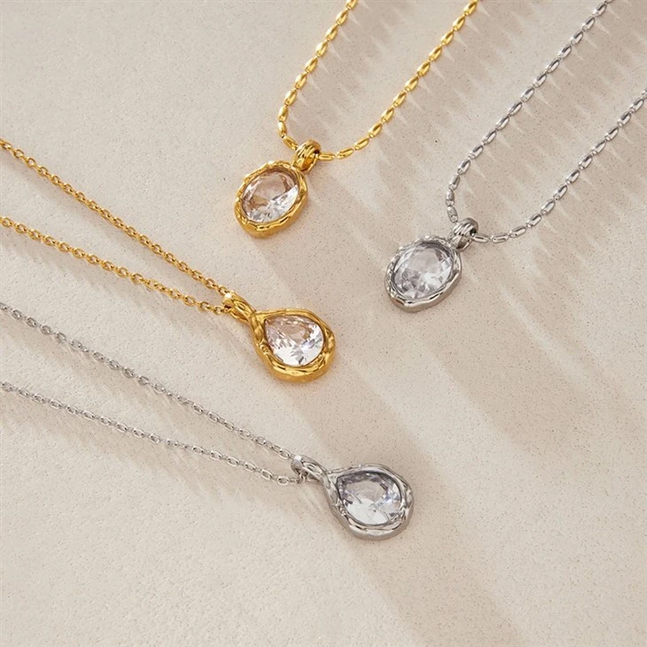 Wavy Bezel CZ Pendant Necklace high quality